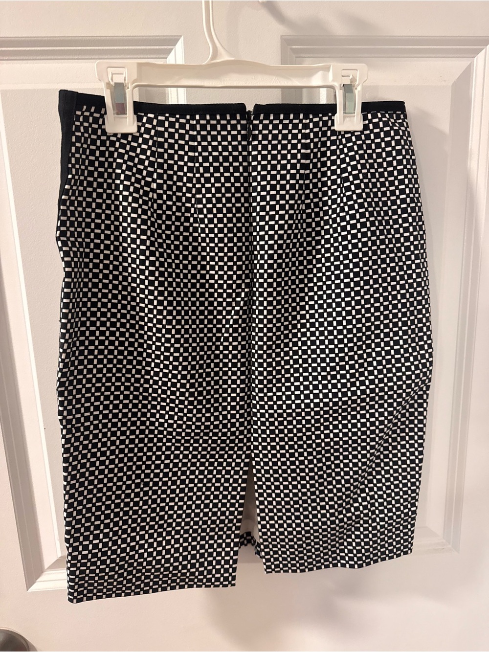Black & White Checkered Pencil Skirt